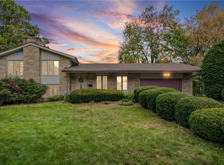 525 Fox Meadow Rd, Rochester, NY 14626