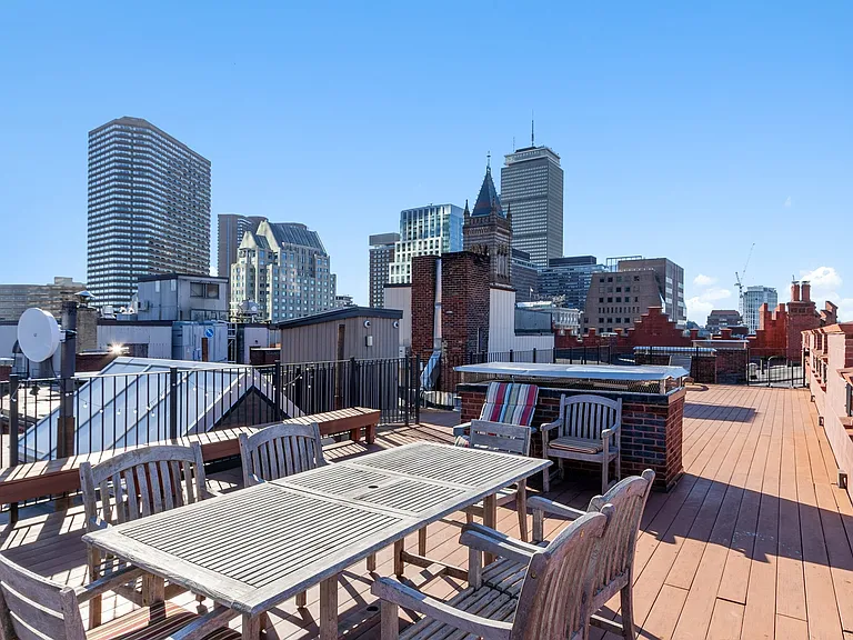271 Dartmouth St #4H — Photo 29