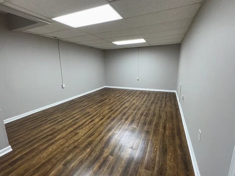 114 Celestial St — Photo 12