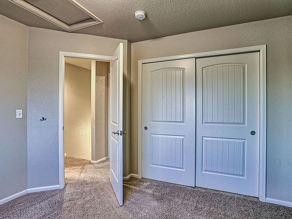 3rd image of 571 Wind River Dr