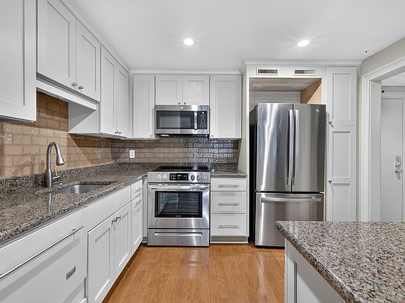 2nd image of 4215 Harding Pike APT 412