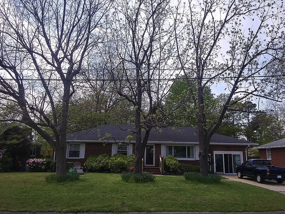 1st image of 2440 Smith Ave