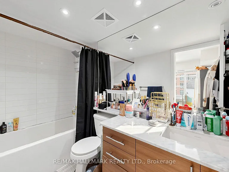 85 E Liberty St #812 — Photo 11
