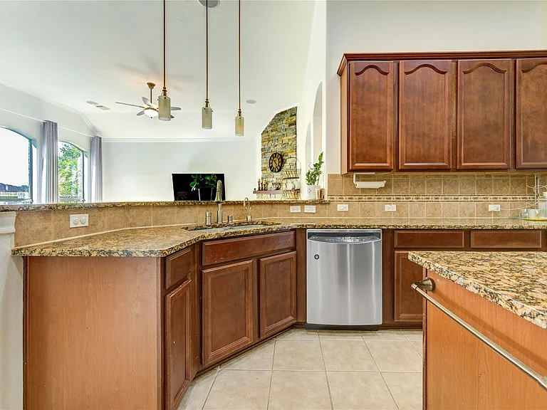 11422 Carson Field Ln — Photo 13