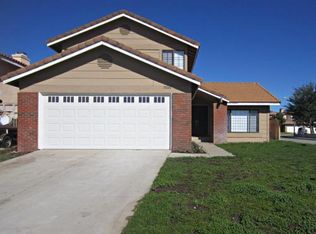 17022 Woodhill St, Fontana, CA 92336