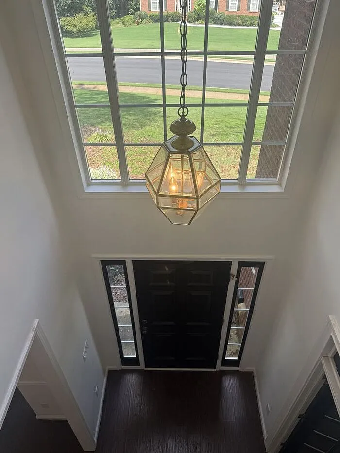 4 bed, 2.5 bath, 2283 sqft, $2,395 — Photo 4