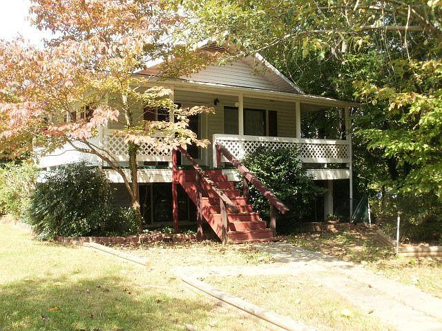 1st image of 227 Eason Ln