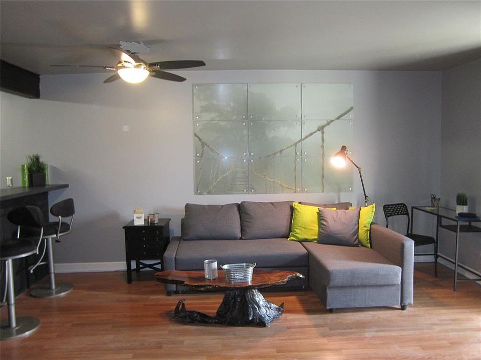 1st image of 2816 S Bartell Dr APT 211