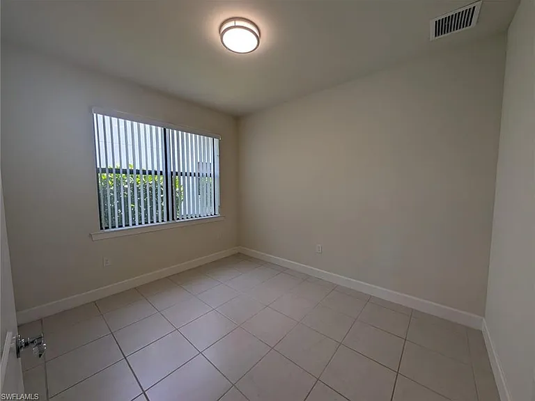 4546 Battlecreek Way — Photo 10