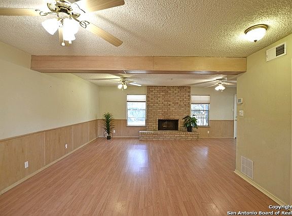 3rd image of 9327 Wickersham St