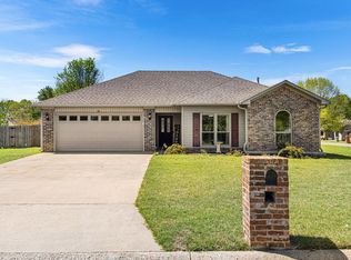 51 Magnolia Dr, Cabot, AR 72023