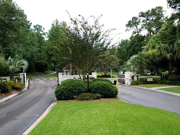 Guard House Gate Entrance and Exit