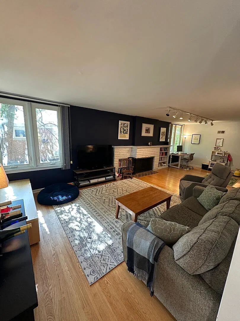 3 bed, 1.5 bath, 1491 sqft, $3,000 — Photo 2
