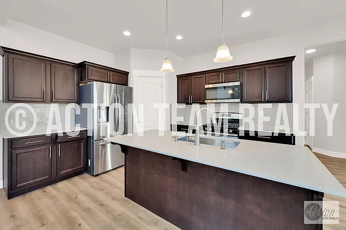 106 N Midland Dr — Photo 13