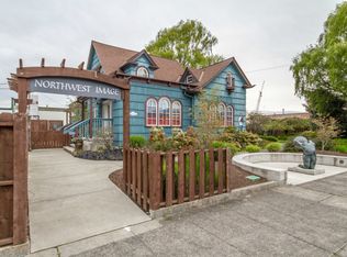 1014 4th St, Anacortes, WA 98221