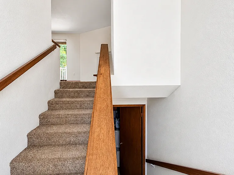 6223 Harlow Dr — Photo 7