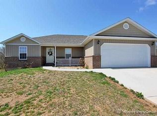 617 Oak Meadow Dr, Jackson, MO 63755