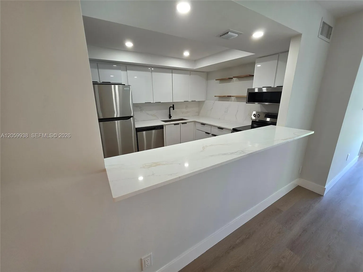 501 Three Islands Blvd — Photo 3