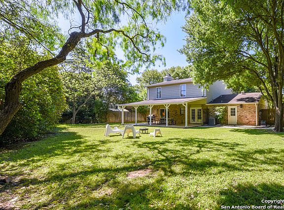 2nd image of 2203 Shady Rock Cir