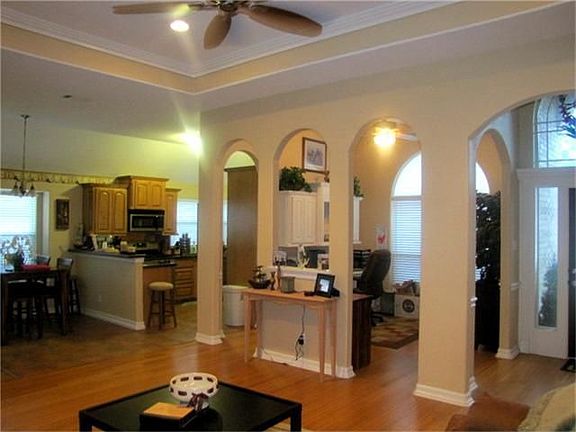5th image of 4912 Bayou Dr