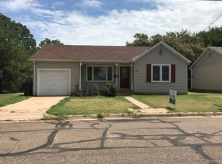 508 Motter St, Lyons, KS 67554
