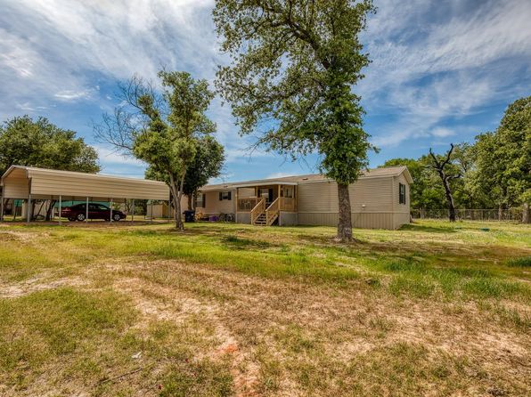 5200 & 5220 Schulenberg Ln, Burton, TX 77835