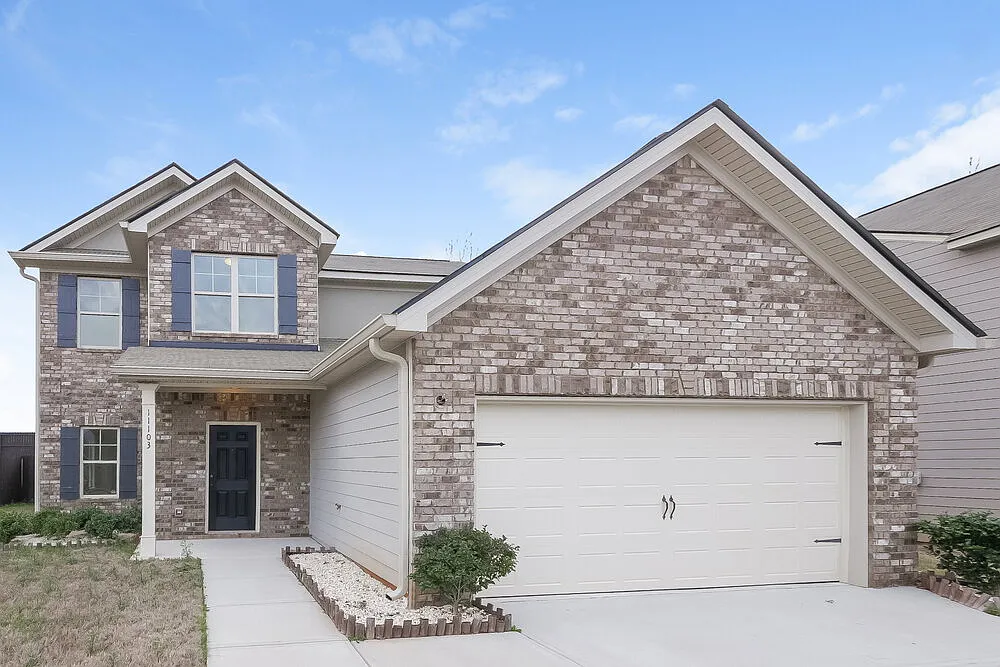 4 bed, 3.0 bath, 2228 sqft, $2,365 — Photo 1