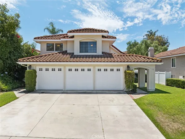 32 Santa Catrina, Rancho Santa Margarita, CA 92688