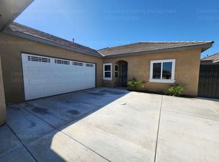8521 Grandy St #B, Bakersfield, CA 93314