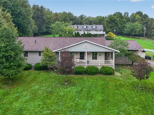 169 Schneiders Crossing Rd NW, Dover, OH 44622