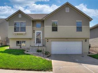 19627 Gail Ave, Omaha, NE 68135