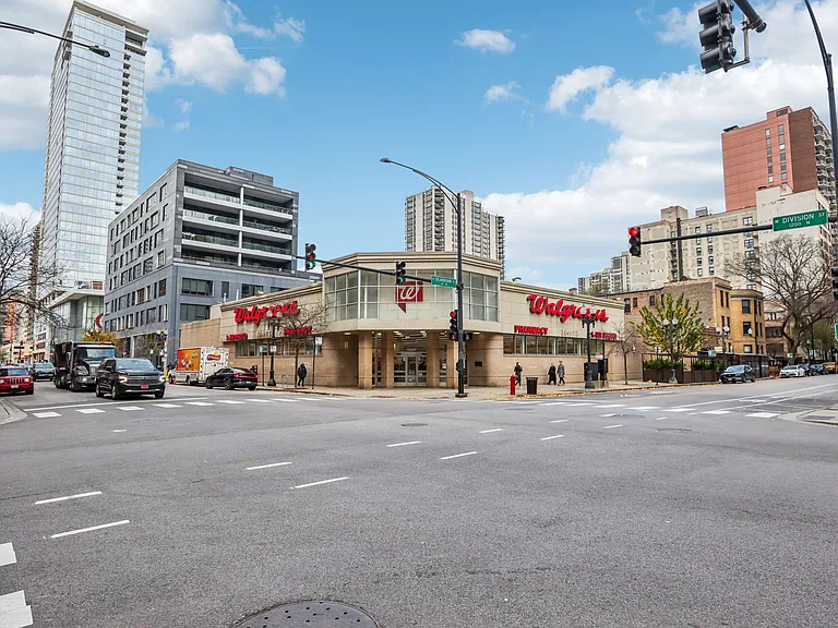 The Oliver on LaSalle — Photo 108