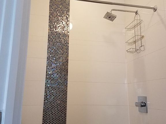 5th image of 295 Harman St #3RR