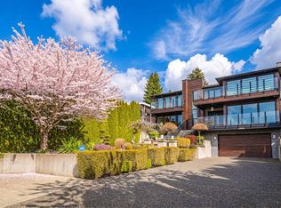 1068 Holdom Ave, Burnaby, BC