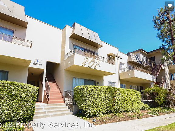 3rd image of 202 S Del Mar Ave APT E