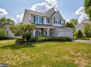 21 Indian Ln, Burlington, NJ 08016