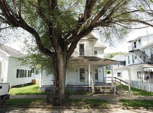 1007 Center St, Wellsville, OH