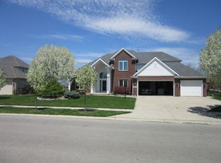 13920 Raynham Rd, Fort Wayne, IN 46814