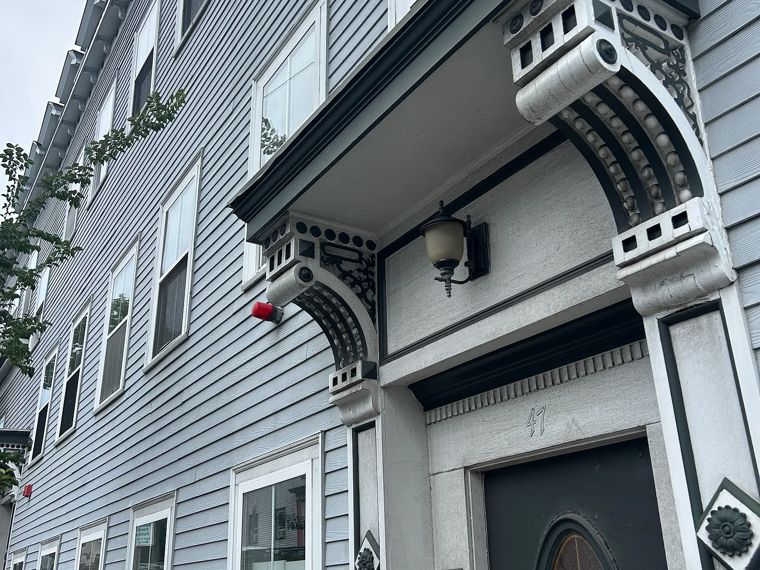 2 bed, 800 sqft, $3,600 — Photo 2