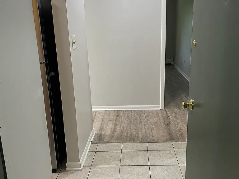 870 Trace Dr #201 — Photo 2