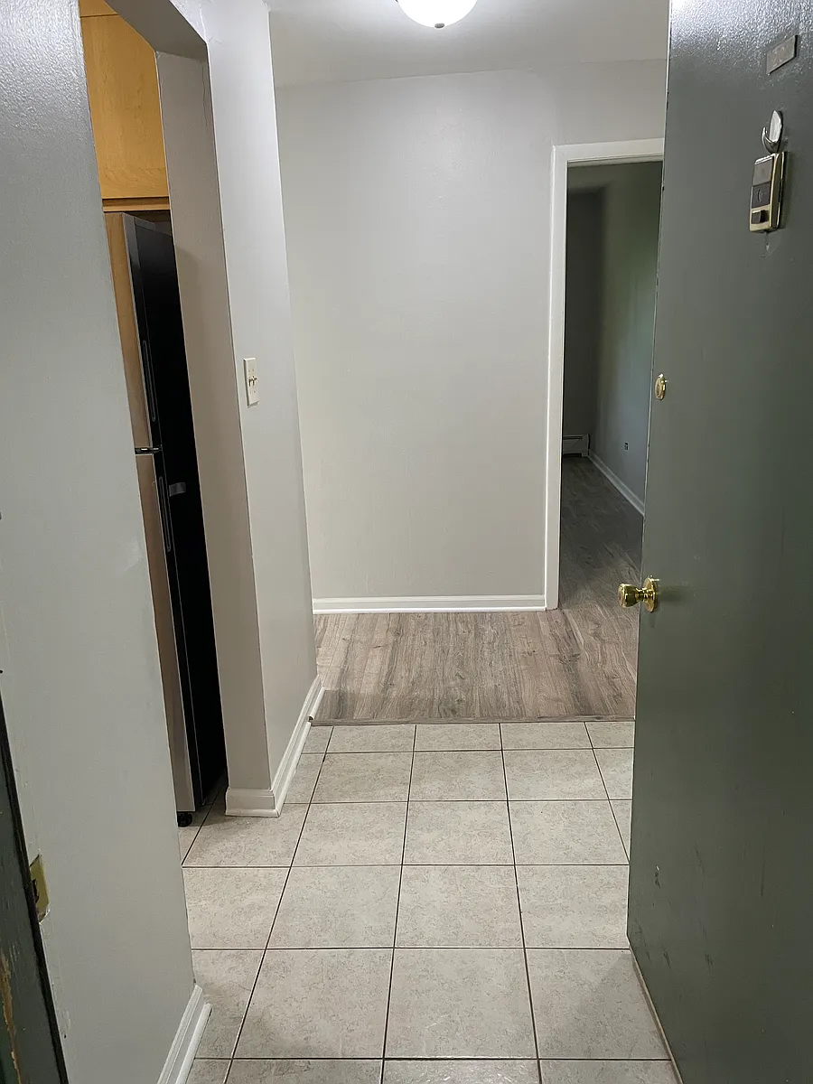 Building Photo - 870 Trace Dr #201