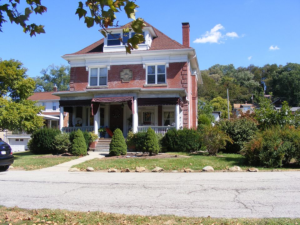 4 unit house