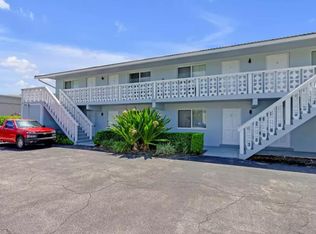 560 NE 46th St APT 8, Boca Raton, FL 33431