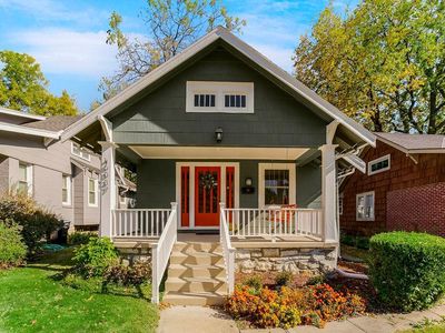 6037 Cherry St, Kansas City, MO, 64110