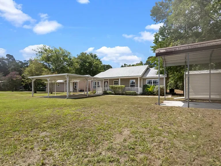 4615 State Road 16 — Photo 1