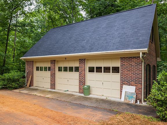 5th image of 740 Canterbury Dr
