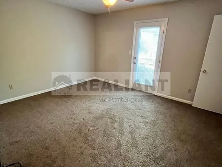 247 Centennial Dr #2-C — Photo 6