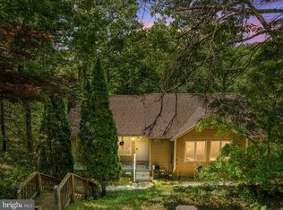 503 Lakeview Dr, Cross Junction, VA 22625