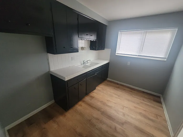 12603 Chelsea St #1-2 — Photo 6