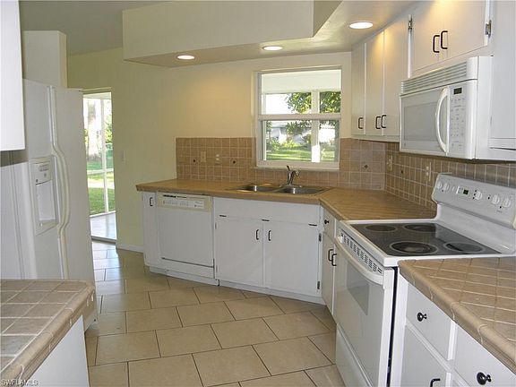 4th image of 2604 Elva Pl